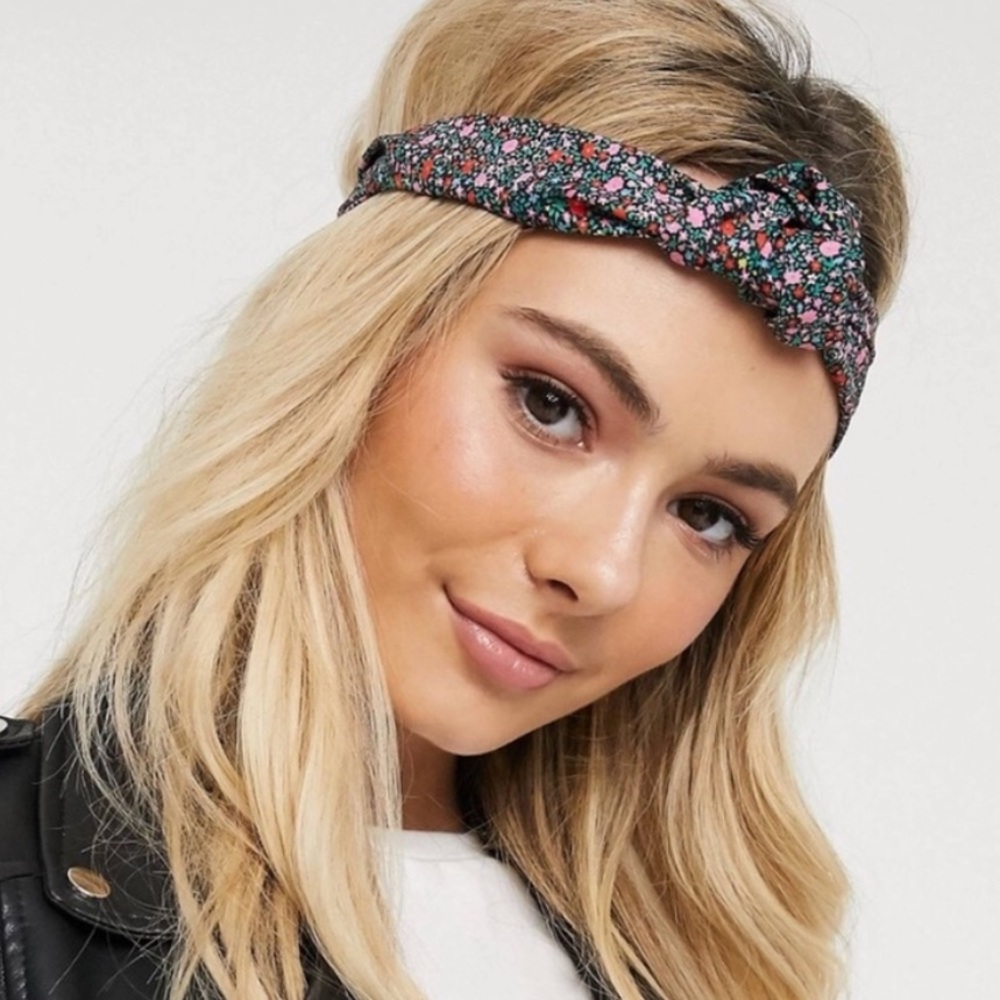 🆕 Knotty Floral Headband